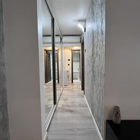 Elegant & Silver Luxury Apartament Craiova Dış mekan fotoğraf